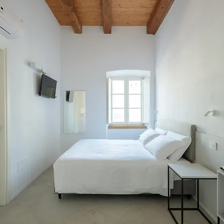 Palazzo Simonetti 4*