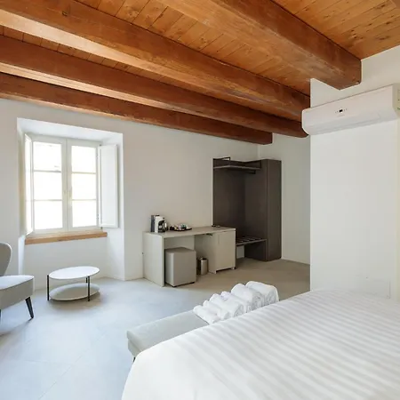 Palazzo Simonetti Bed & Breakfast 4*