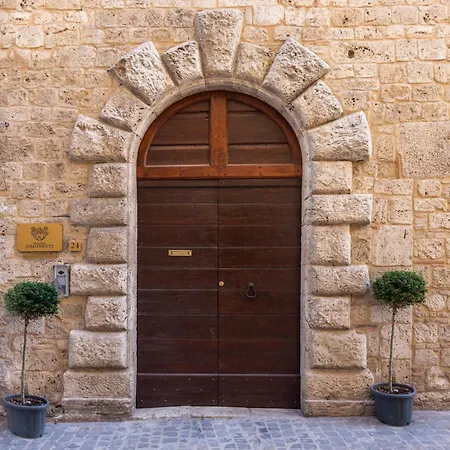 Palazzo Simonetti 4*