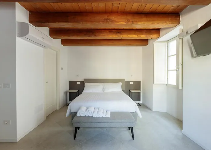 Palazzo Simonetti Bed & Breakfast 4*